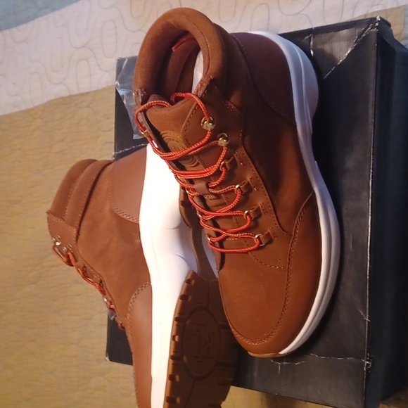 Womens Sz 10, Ralph Lauren Rylee hiker boots. Never worn, New - Picture 10 of 12